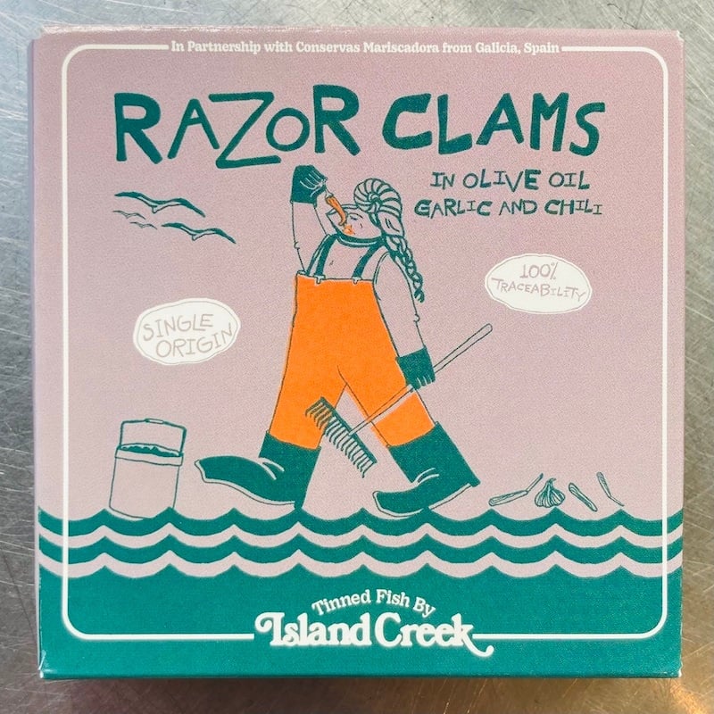 Island Creek x Mariscadora Razor Clams in Chili & Garlic Olive Oil 3.9oz