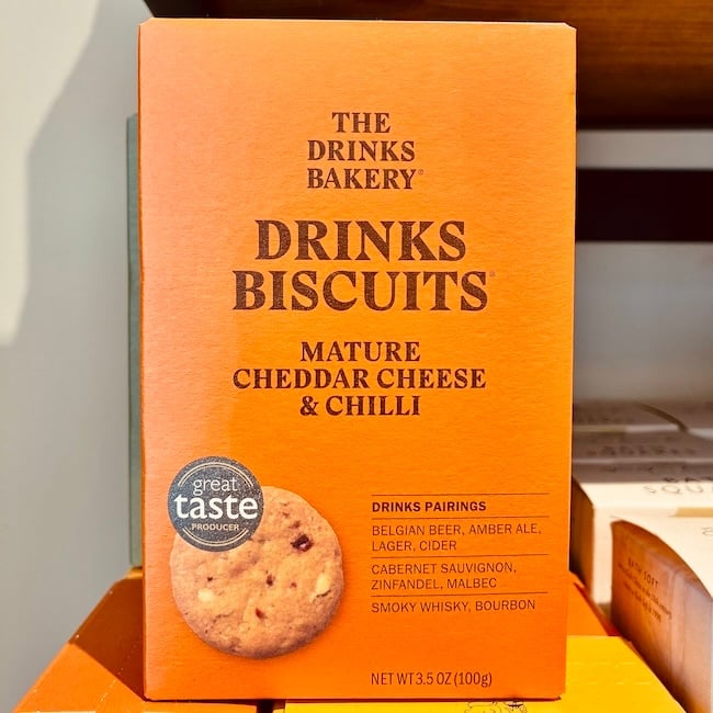 Drinks Biscuit - Mature Cheddar Cheese & Chilli 100g box